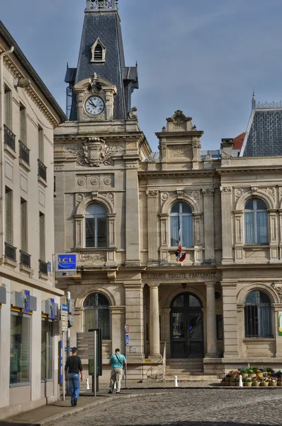 法国的 meulan 市政厅 — 图库照片