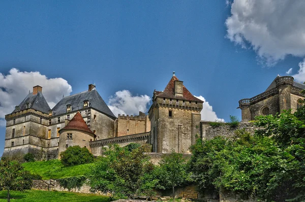 Perigord, el pintoresco castillo de Biron en Dordoña — Foto de Stock