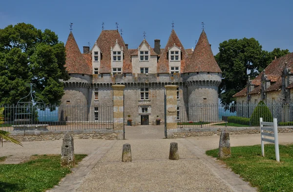 Perigord, o pitoresco castelo de Monbazillac em Dordogne — Fotografia de Stock