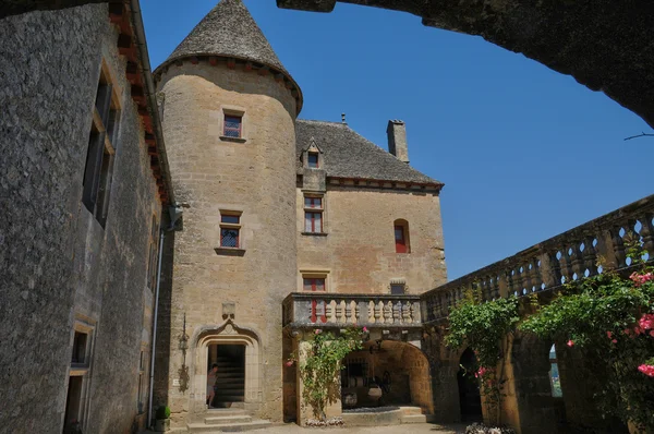 Perigord, el pintoresco castillo de Fenelon en Dordoña —  Fotos de Stock