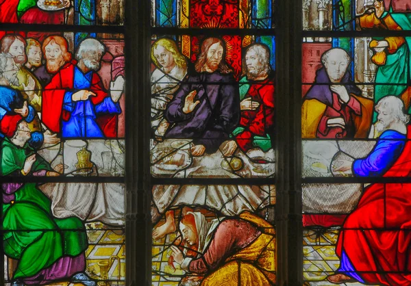 Francia, vidriera en la iglesia de San Martín de Triel — Foto de Stock