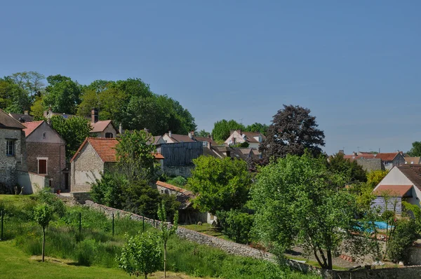 França, a aldeia de Oinville sur Montcient — Fotografia de Stock