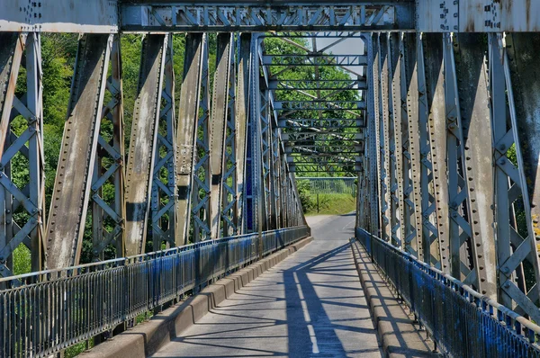 多くのルルドの鉄橋 — ストック写真
