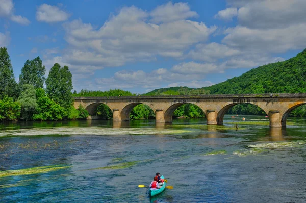 Périgord, le pont pittoresque de Castelnaud en Dordogne — Photo