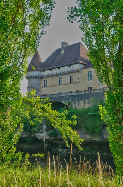 Périgord, castillo renacentista de la pérdida en Dordoña —  Fotos de Stock