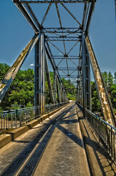 Pont en fer de Lacave dans le Lot — Photo