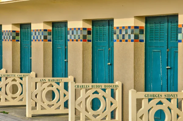 Deauville Beach kulübelerde normandie — Stok fotoğraf