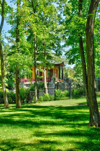 Casa chineză din Cassan în L Isle Adam — Fotografie, imagine de stoc