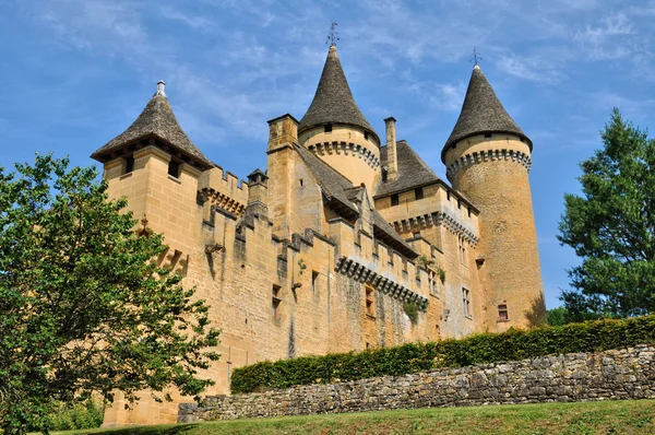 Francia, pintoresco castillo de Puymartin en Dordoña —  Fotos de Stock