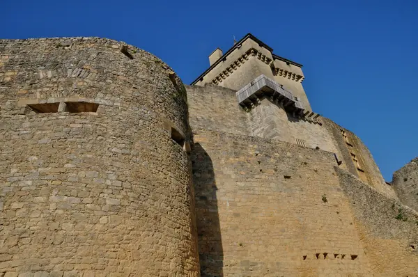 Frankrike, pittoreska slottet av castelnaud i dordogne — Stockfoto