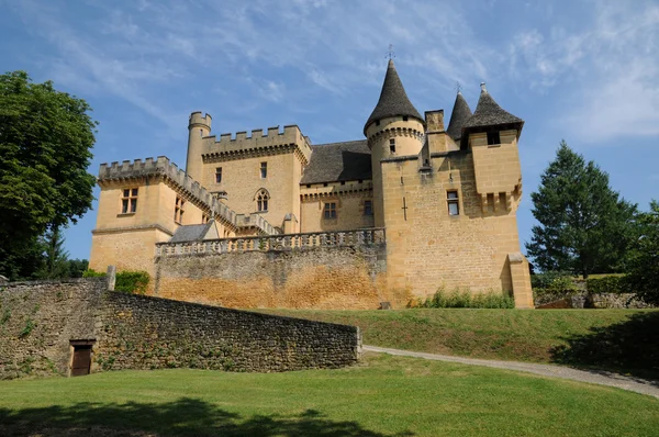 France, picturesque castle of Puymartin in Dordogne — Stock Photo, Image