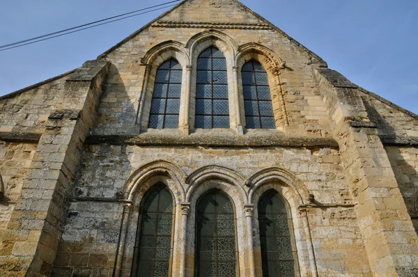 França, a igreja de Gaillon sur Montcient em Les Yvelines — Fotografia de Stock