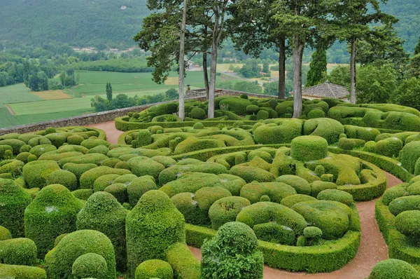 佩里戈尔，风景如画的花园的多尔多涅省 marqueyssac — 图库照片