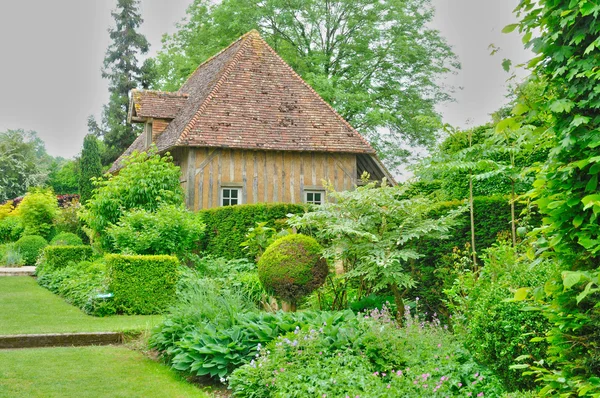 Les Jardins du платить d ож у даному відгуку відсутні коментарі в Нормандії — стокове фото