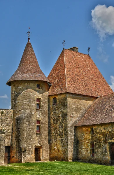 Perigord, dordogne içinde biron pitoresk kale — Stok fotoğraf