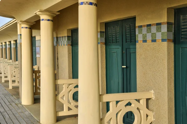 Cabanas de praia de Deauville na Normandia — Fotografia de Stock