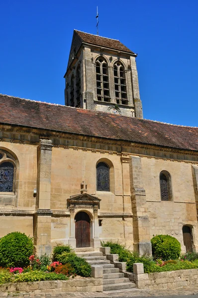Frankrike, den gamla kyrkan champagne sur oise — Stockfoto