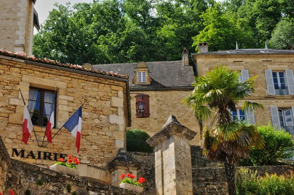 Francie, malebné vesnici beynac v dordogne — Stock fotografie