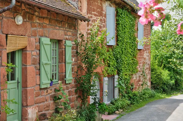 Франция, живописная деревня Коллонж — стоковое фото