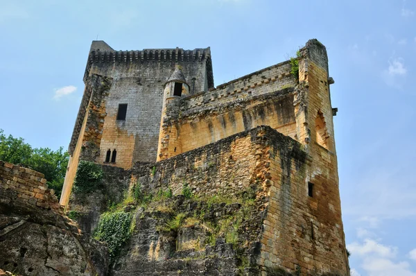 Frankrike, pittoreska slottet av commarque i dordogne — Stockfoto