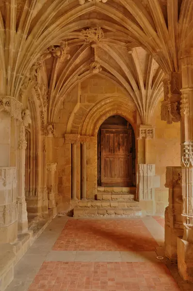 Кадуен абатство в Перигор — стокове фото