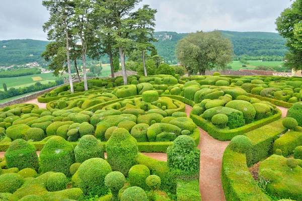法国多尔多涅省的 marqueyssac 的风景如画的花园 — 图库照片