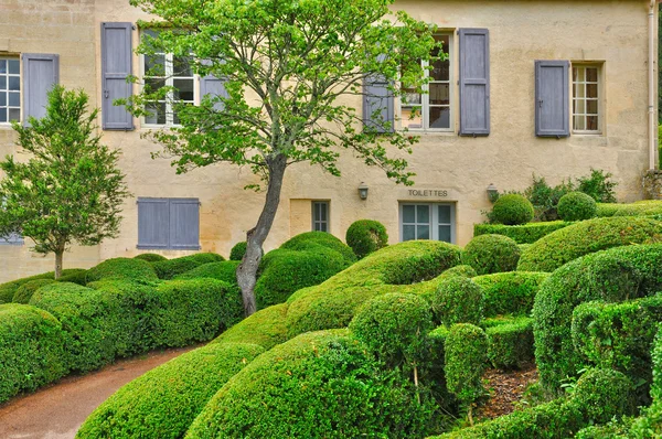 Francia, pittoresco giardino di Marqueyssac in Dordogna — Foto Stock