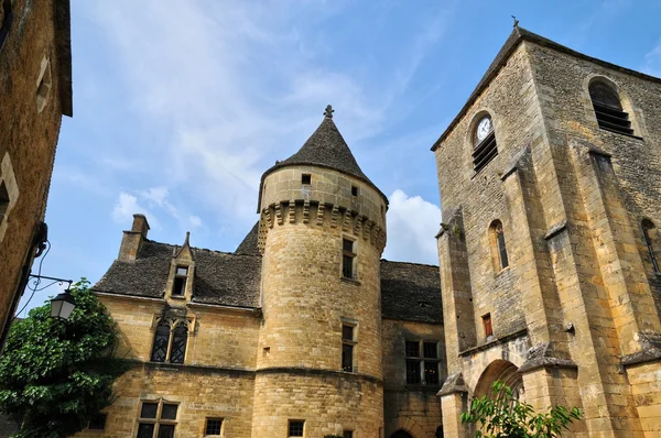 França, pitoresca aldeia de Saint Genies em Dordogne — Fotografia de Stock