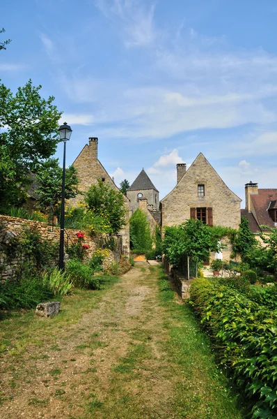 Frankrijk, schilderachtig dorp van saint genies in dordogne — Stockfoto