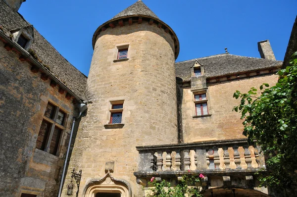 Francia, pintoresco castillo de Fenelon en Dordoña — Foto de Stock