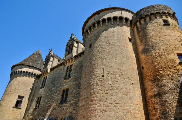 Francie, malebný hrad Fénelon v dordogne — Stock fotografie