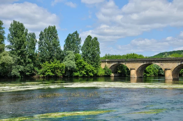 Γαλλία, γραφική γέφυρα του castelnaud στην dordogne — Φωτογραφία Αρχείου