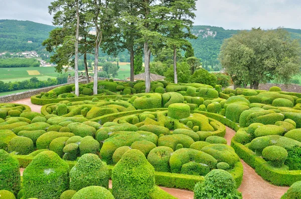 法国多尔多涅省的 marqueyssac 的风景如画的花园 — 图库照片