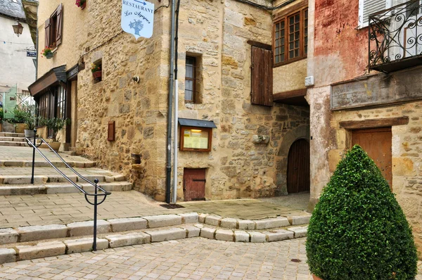 França, cidade de Terrasson Lavilledieu em Dordogne — Fotografia de Stock