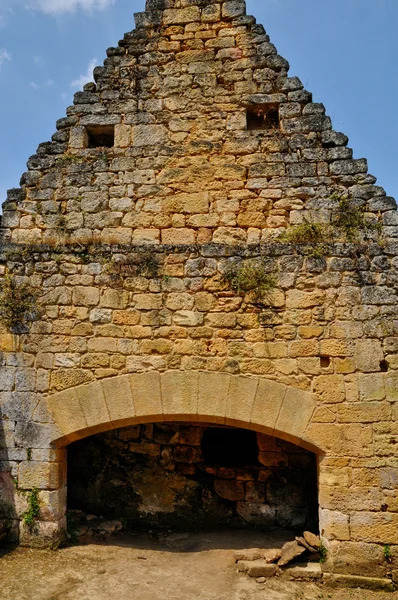 Perigord, the picturesque castle of Commarque in Dordogne — Stock Photo, Image