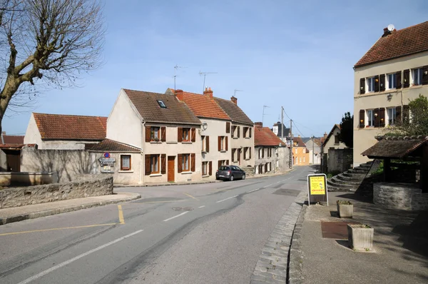 Frankrike, i byn saint martin la garenne — Stockfoto