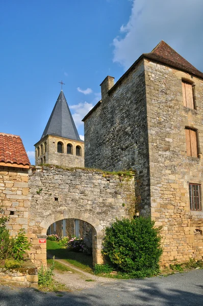 Франція, мальовничий замок Сен-помпон в Дордонь — стокове фото