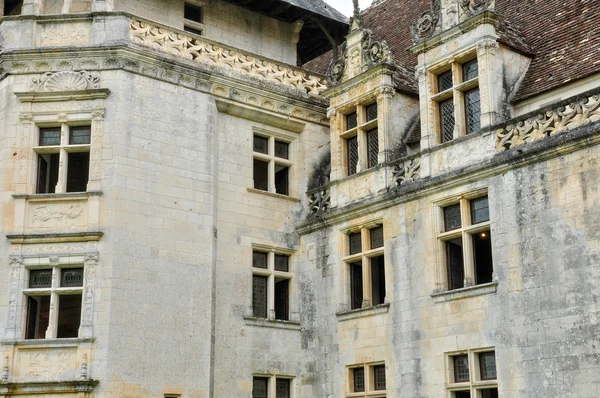 Francie, renesanční hrad puyguilhem v oblasti dordogne — Stock fotografie
