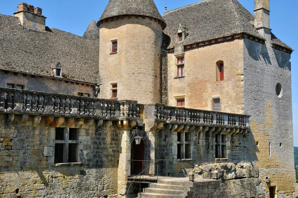 Francia, pintoresco castillo de Fenelon en Dordoña —  Fotos de Stock