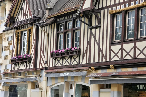 Frankrike, pittoreska staden av deauville i normandie — Stock fotografie