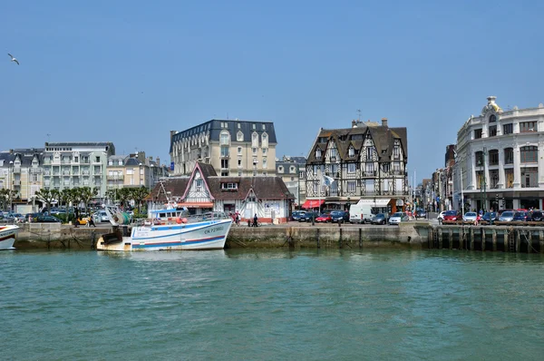 França, pitoresca cidade de Trouville na Normandia — Fotografia de Stock