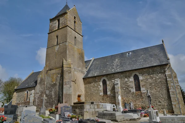 Francja, Normandia Kościół courtils — Zdjęcie stockowe