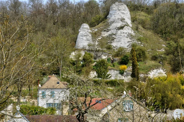 Francia, il villaggio di Haute Isle in Val d'Oise — Foto Stock