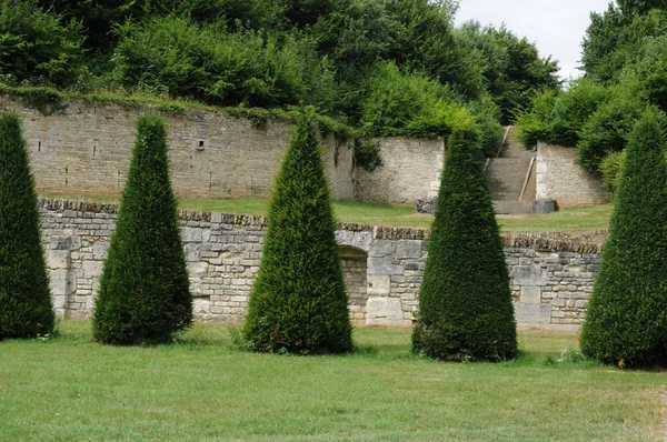 法国，马利 le roi 的古典公园 — 图库照片