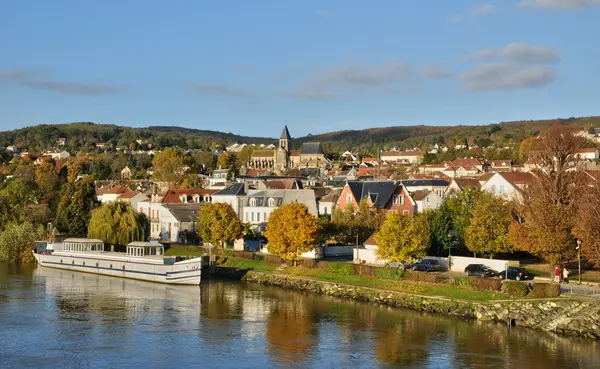 Ile de france, miasto triel sur niewodu — Zdjęcie stockowe