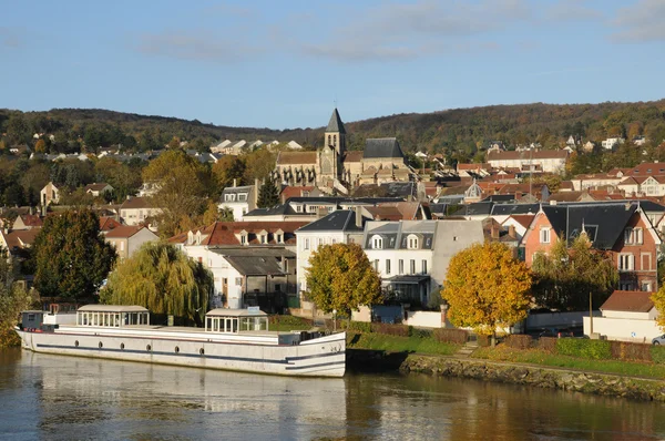 Ile de france, miasto triel sur niewodu — Zdjęcie stockowe