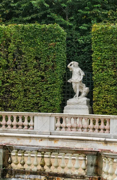 Francia, Domes Grove en el parque del Palacio de Versalles —  Fotos de Stock