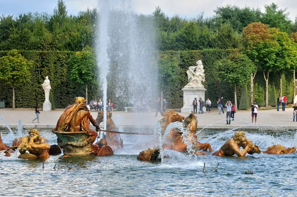 Francia, fontana Apollo nel parco di Palazzo Versailles — Foto Stock