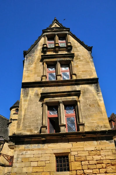 Frankrijk, schilderachtige stad van sarlat la caneda in dordogne — Stockfoto