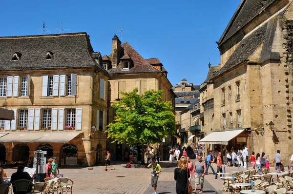Fransa, sarlat la caneda dordogne içinde pitoresk kenti — Stok fotoğraf
